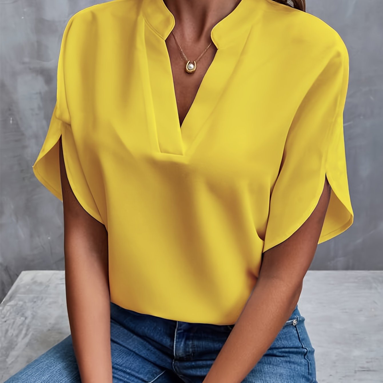 Billie - Bold Chic Blouse